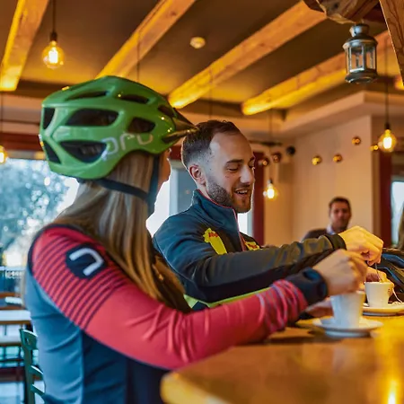 מלון Garden Relais 3*