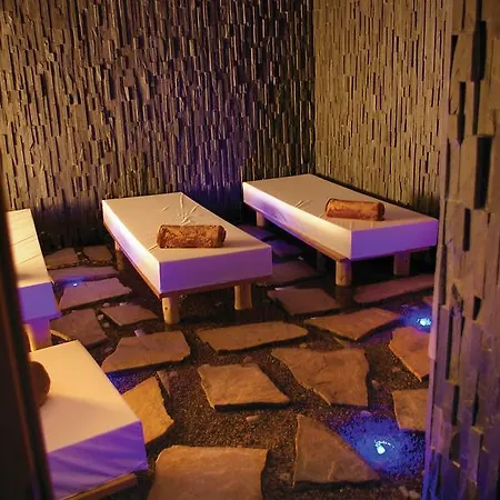 Garden Relais Hotel 3*